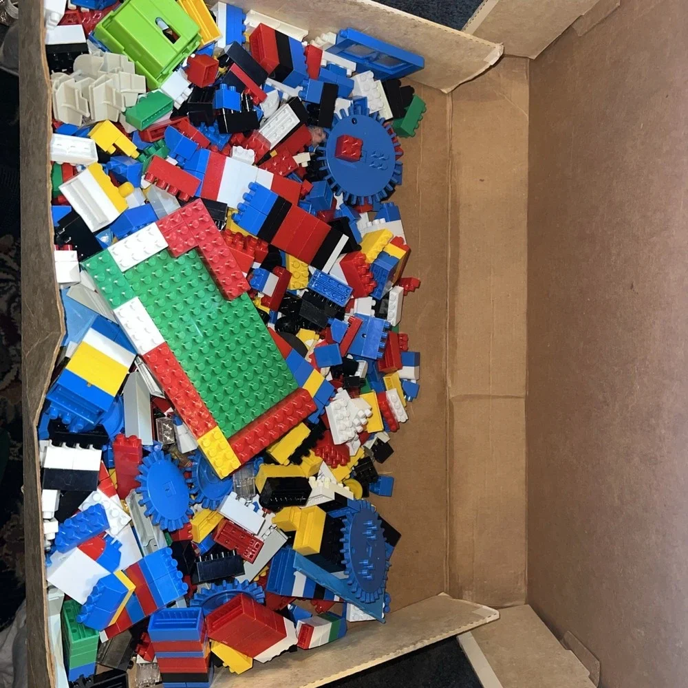 Vintage Brix Blox Build N Play 1200 Pieces Basic Buildings‎ Set 2 Figures